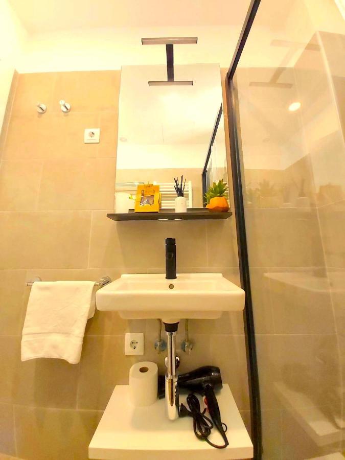 Apartamento Nuevo Y Reformado Al Lado De La Gran Via Madrilena Exterior photo